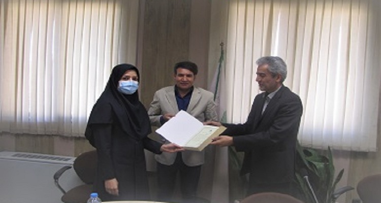 مراسم تجلیل از کارمند نمونه دانشکده هنر و معماری برگزار شد