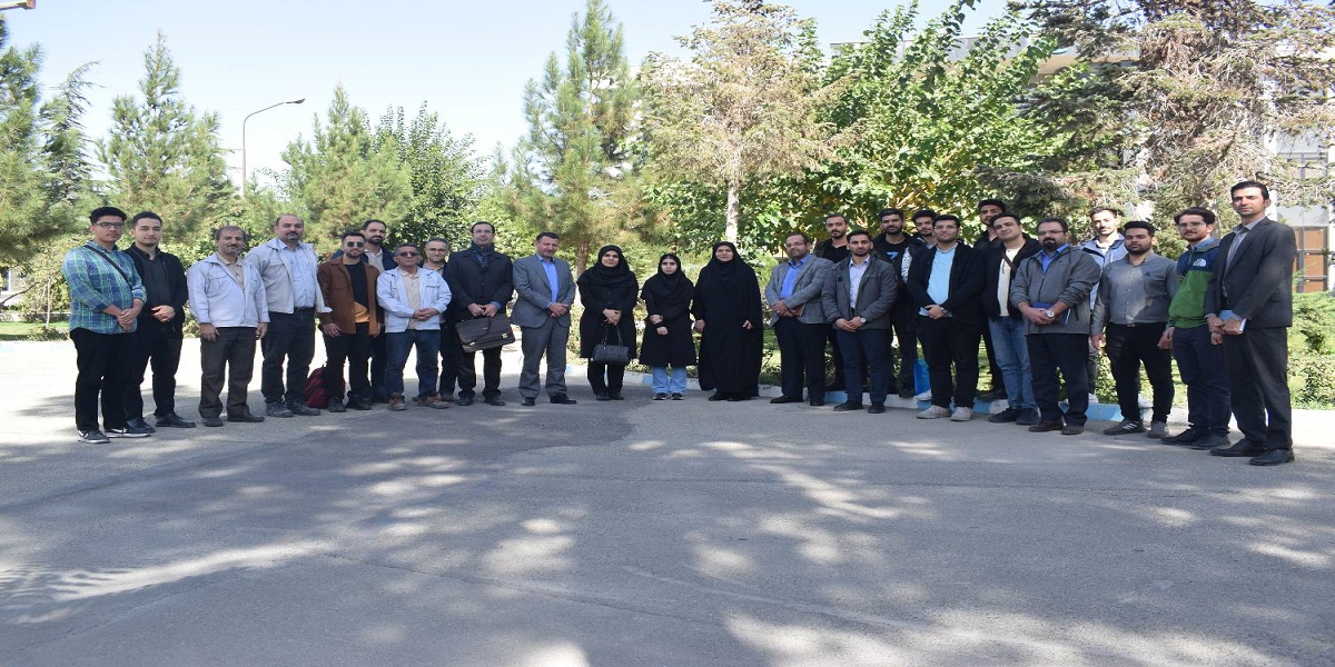 بازدید دانشجویان بخش مهندسی مواد دانشگاه از شرکت تعمیر قطعات توربین شهریار 