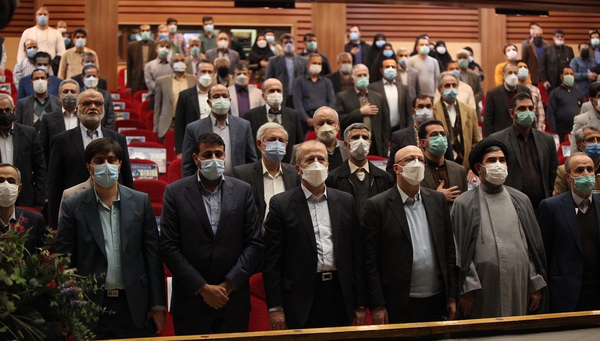 یکی از نقش های مهم دانشگاه ها، افزایش سرمایه های اجتماعی نظام جمهوري اسلامي است