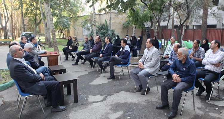 مراسم تقدیر از کارمند نمونه دانشکده علوم پزشکی برگزار شد