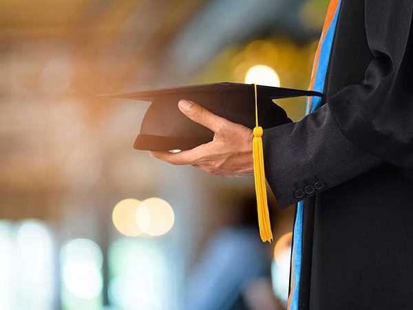  جلسه دفاع از پايان نامه: ثنا ساعدپناه، گروه حقوق بین الملل