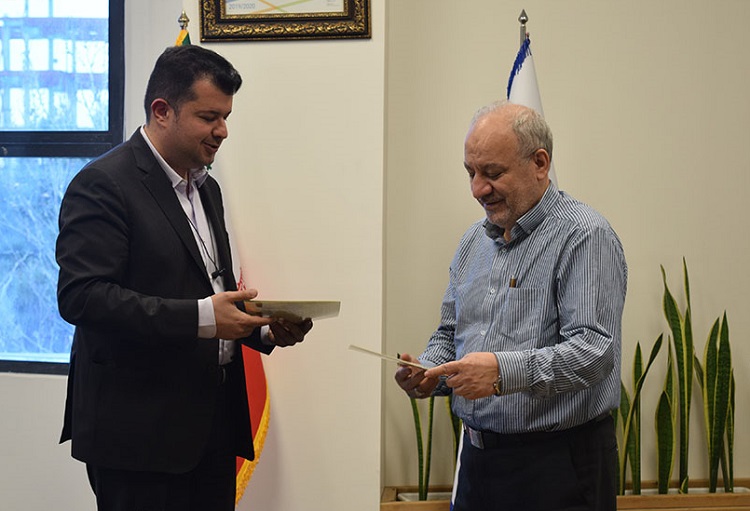  پارک علم و فناوری دانشگاه تربیت مدرس و شرکت کارگزار صادراتی کشور روسیه تفاهم‌نامه همکاری امضاء کردند