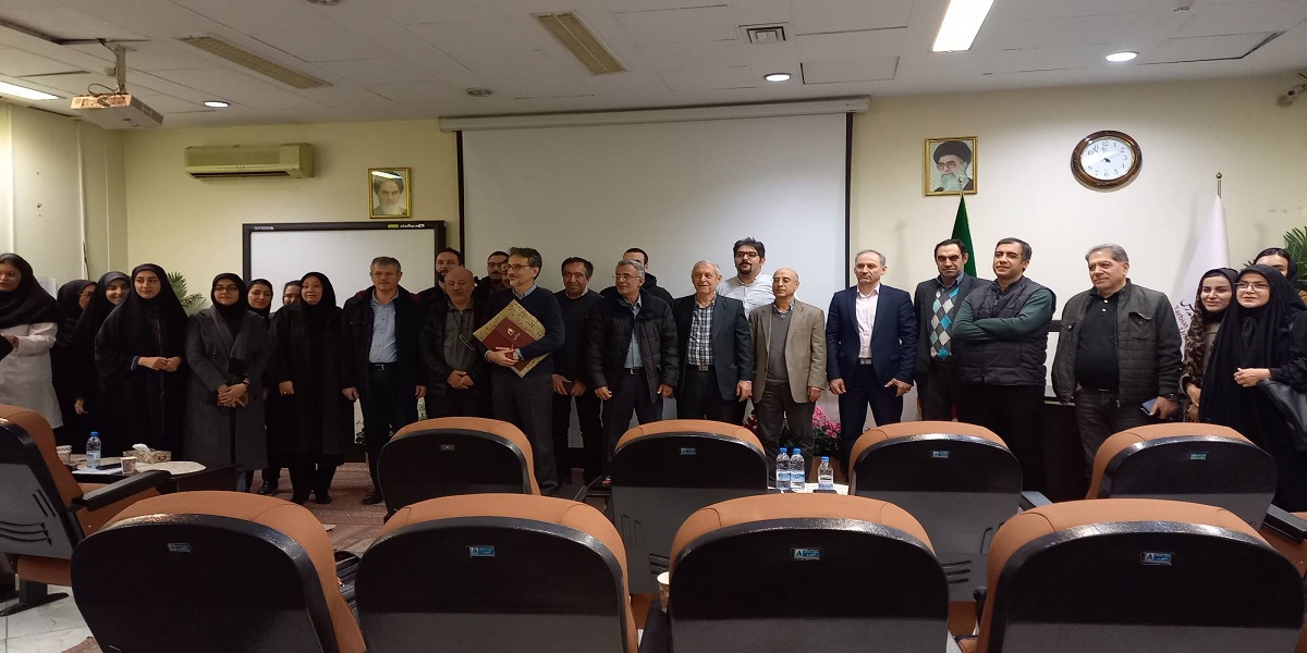 جلسه سخنرانی با موضوع کاربرد هوش مصنوعی در حوزه‌های زیستی و پزشکی برگزار شد