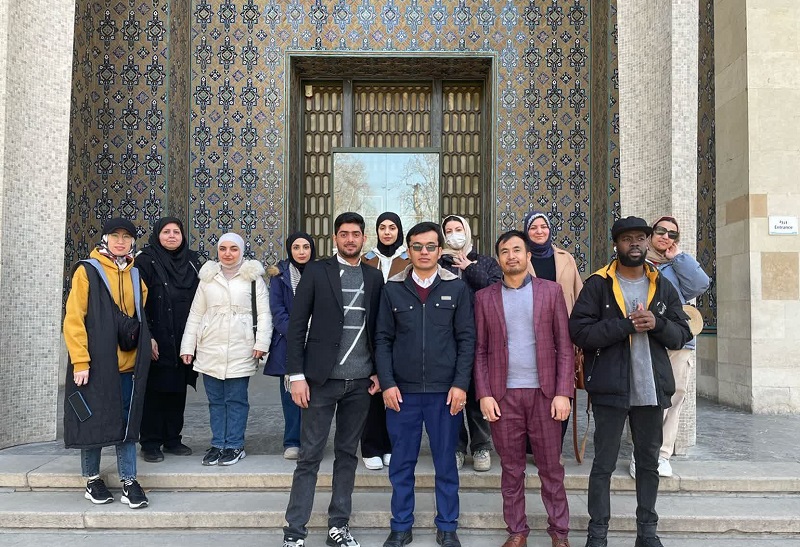 دانشجویان بین‌الملل از مجموعه فرهنگی تاریخی نیاوران بازدید کردند  